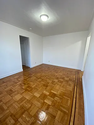 Rented by City Prime Commercial Realty  | media 6