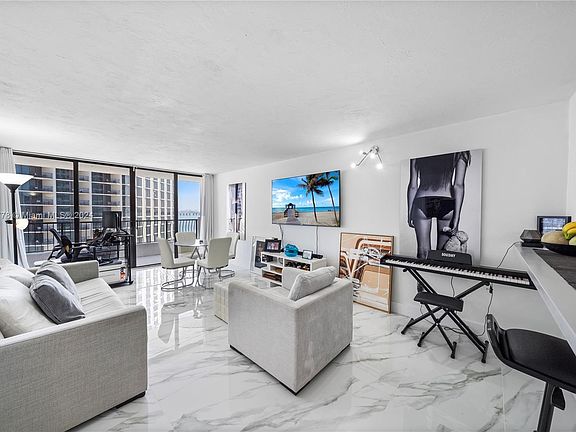 2nd image of 555 NE 15th St APT 15G