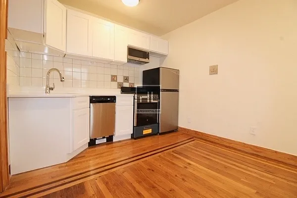 Rented by Highline Residential | media 3