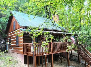 2612 Black Bear Ln, Sevierville, TN 37876