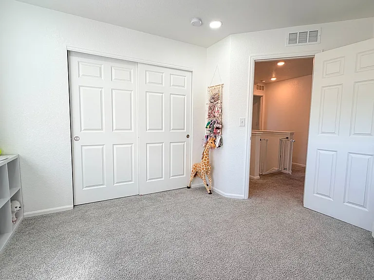 4568 N Quemoy St — Photo 20
