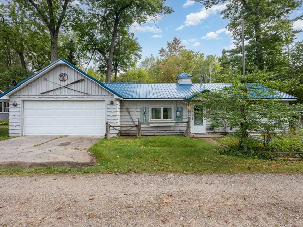 111 Short Ave, Roscommon, MI 48653