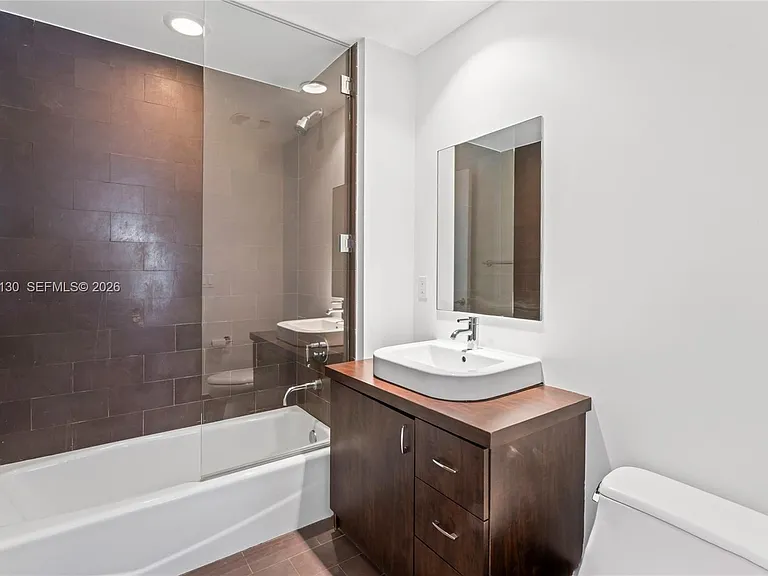 1040 Biscayne Blvd #3802 — Photo 12