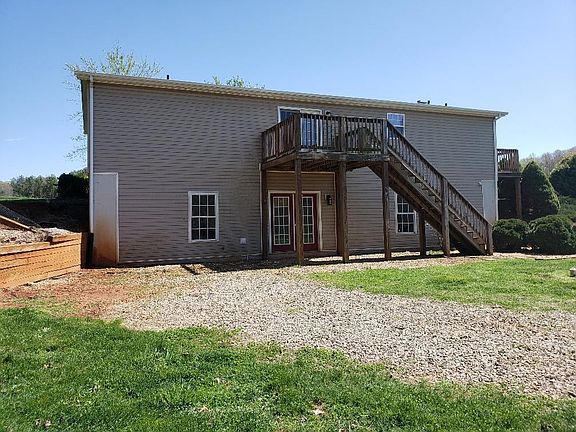 4th image of 650 High Meadows Dr