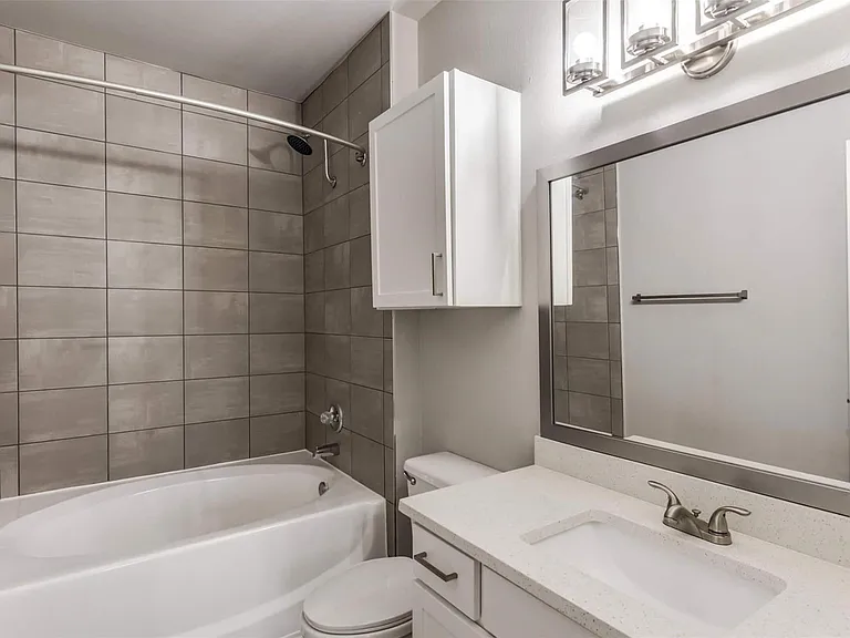 19100 Glenwest Dr #238 — Photo 10