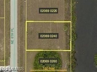 1407 NE 8th Pl, Cape Coral, FL 33909