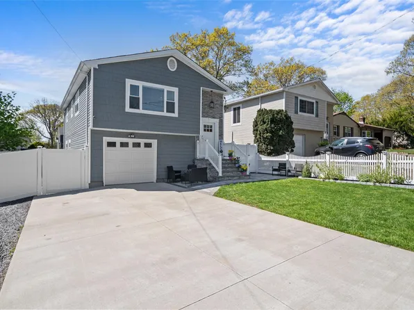 426 Ontario Street, Ronkonkoma, NY 11779
