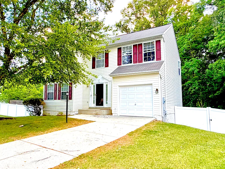 8301 Kingsbench Ct — Photo 1