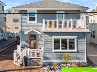 12 S Jerome Ave, Margate, NJ 08402