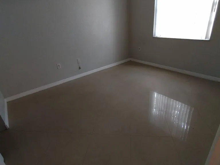 2307 Belmont Ln #2307 — Photo 4