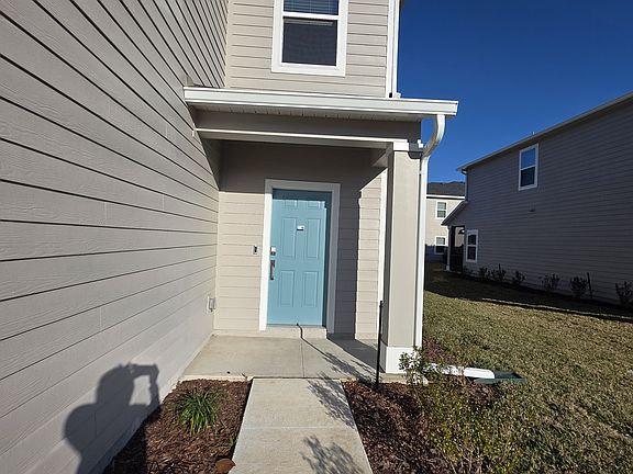 2nd image of 3971-1 Mid Century St