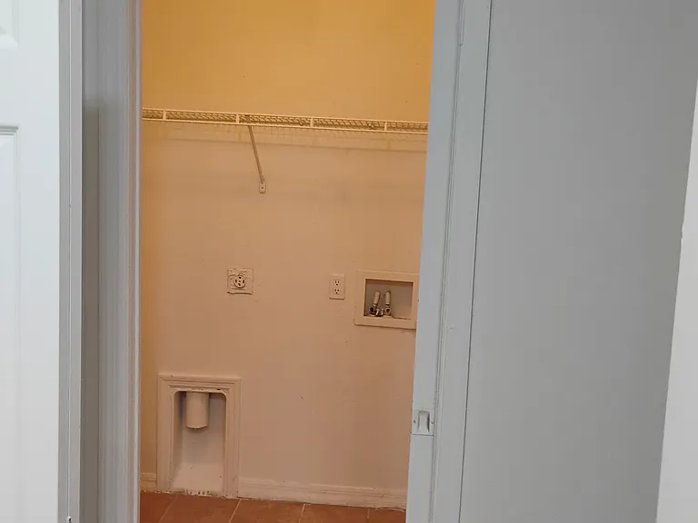 3023 35th St SW — Photo 24