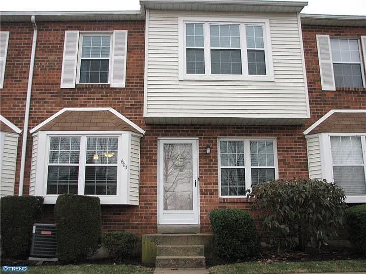 For Sale: 603 Glen Ln, Norristown, PA 19403