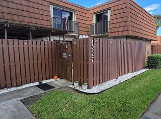 1227 SW 120th Way, Davie, FL 33325