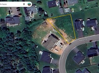 16 Keaton Dr, Charlottetown, PE C1E3M6