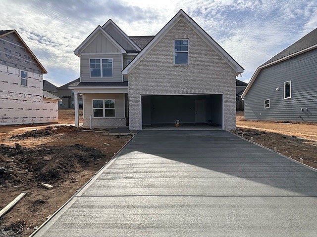 1st image of 265 Black Oak Dr