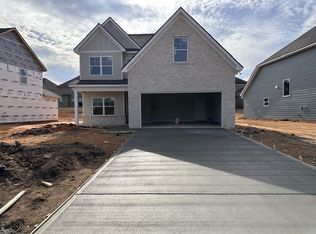 265 Black Oak Dr, Smiths Station, AL 36877