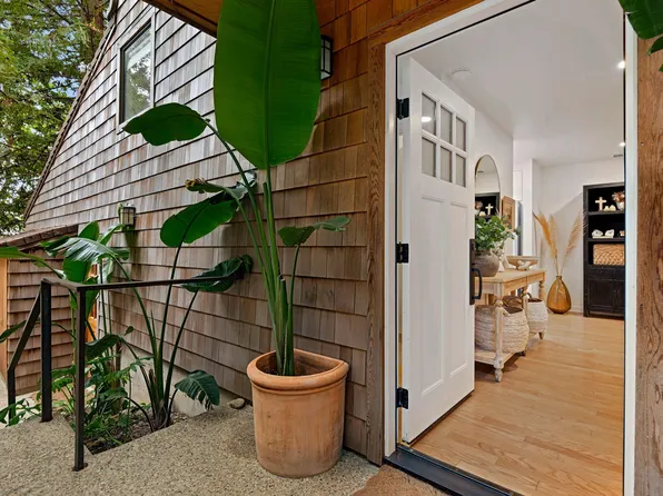 1307 Clifton St #B, Santa Barbara, CA 93103