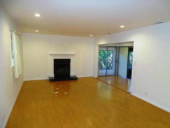 4th image of 7760 Independence Ave