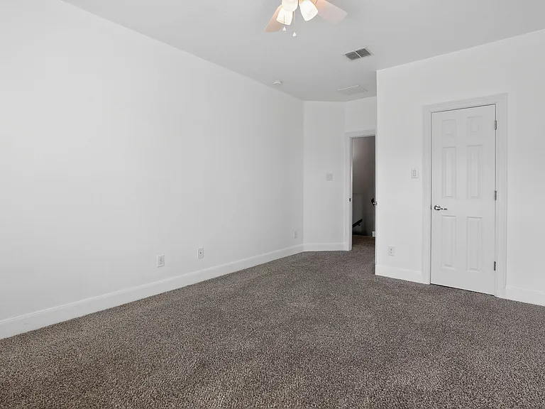 18039 Branson Fls — Photo 32