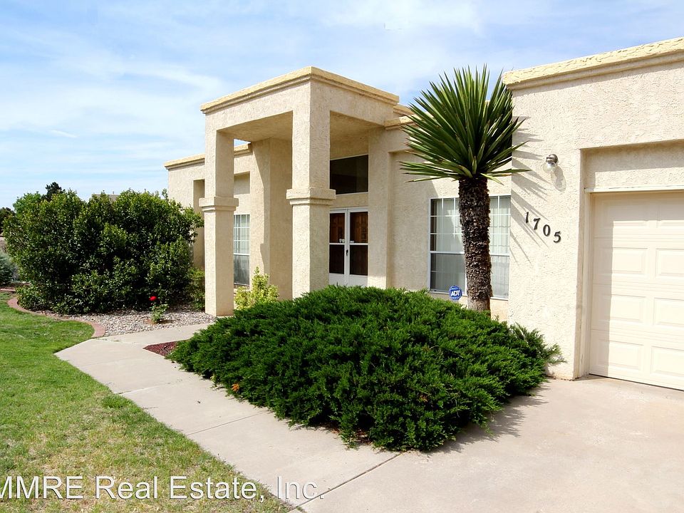 1st image of 1705 Antonio Dr NE