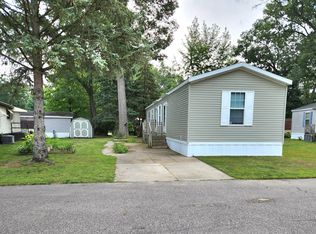 454 Taffy Ln, Muskegon, MI 49442
