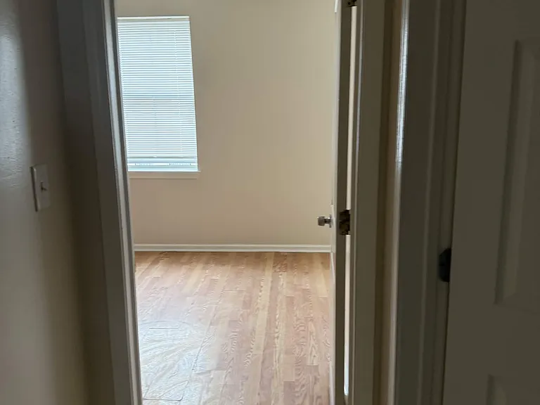 1118 Green St #2 — Photo 7