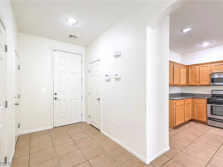 10939 Paradise Rd — Photo 5