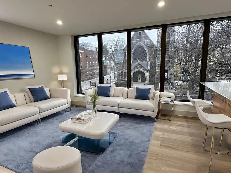215 Main St #202 — Photo 1