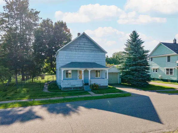 51 Bengal St, Caspian, MI 49915