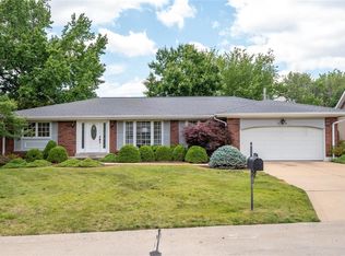 4163 Concord Oaks Dr, Saint Louis, MO 63128