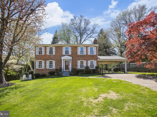 419 Cynthia Ln NE, Vienna, VA 22180