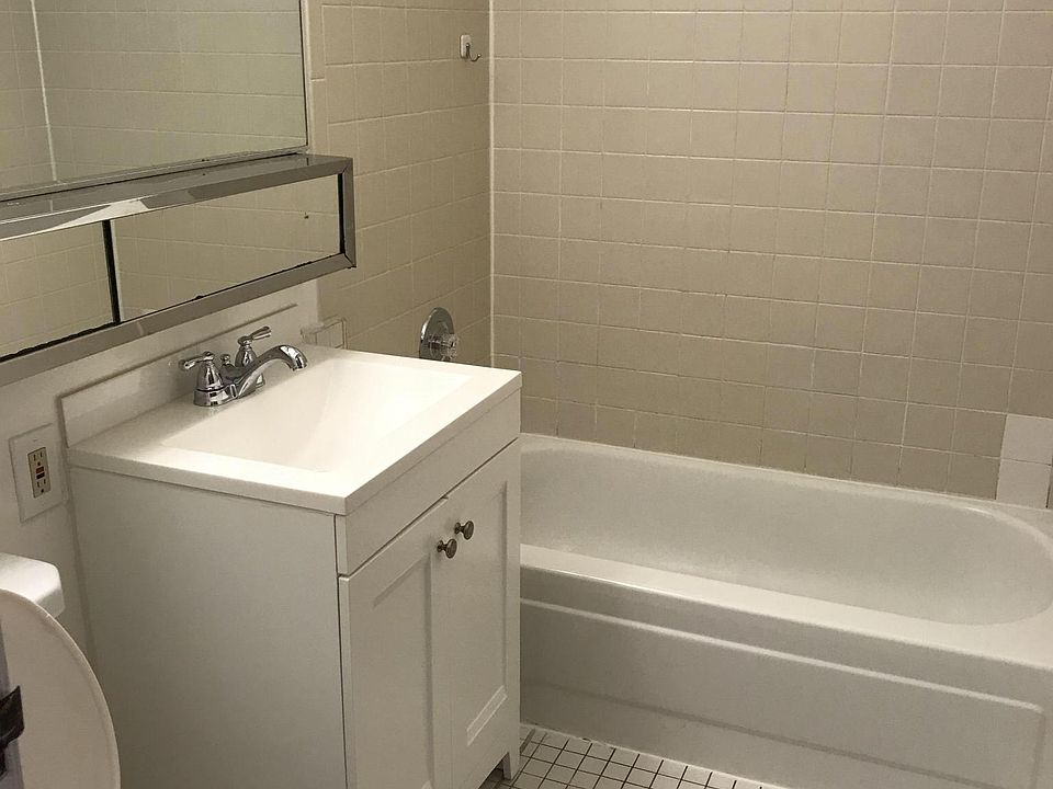 1st image of 1356 N Geneva Dr APT 2B