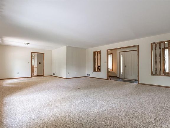 3rd image of 2172 Old Vienna Dr