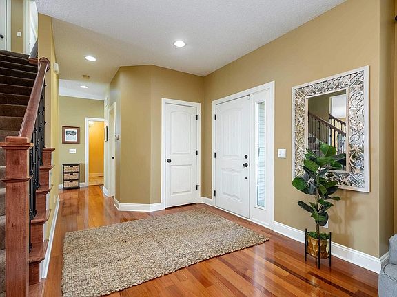 3rd image of 14 Blackstone Way