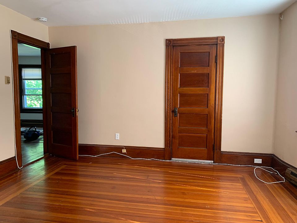 2nd image of 140 Glendale Rd