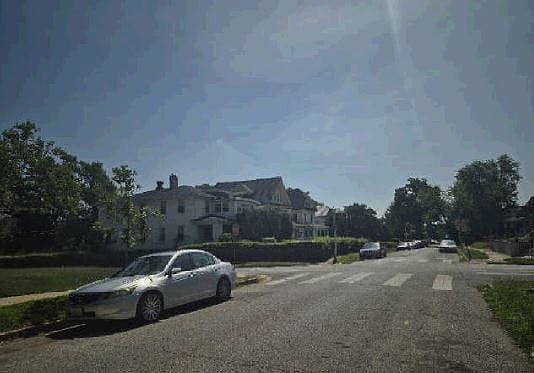 5th image of 3503 Powhatan Ave