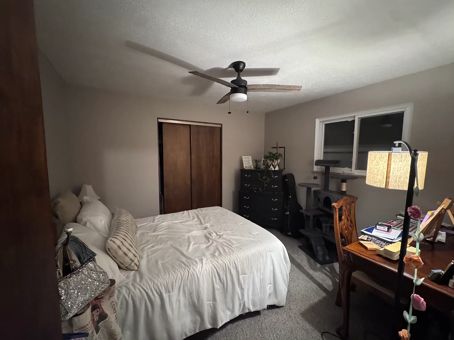 3 bed, 1110 sqft, $1,900 — Photo 2