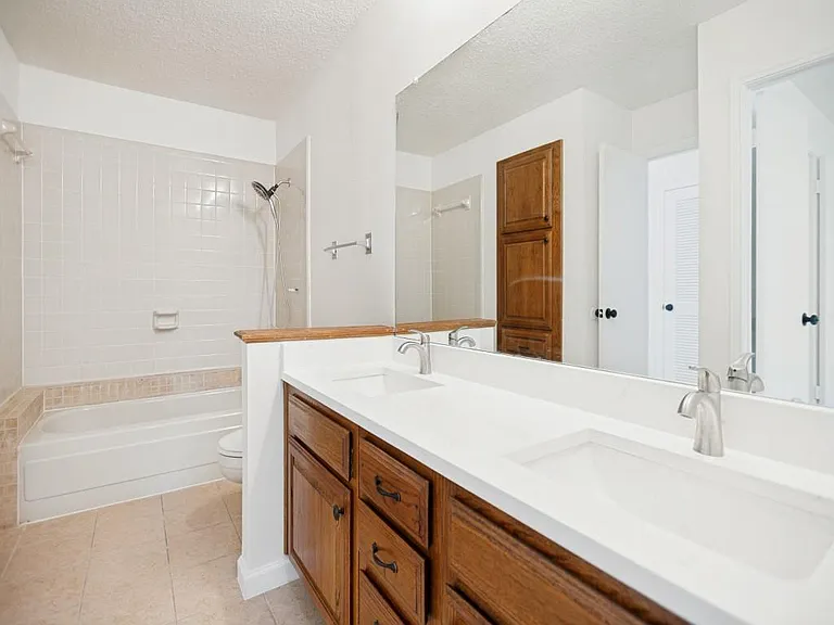 1200 Harwell Dr #1910 — Photo 11