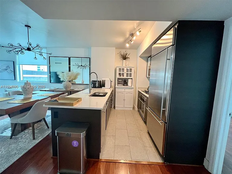 500 Brickell Ave #1410 — Photo 8