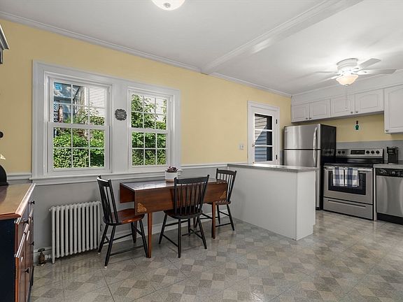 4th image of 66 Sprague St