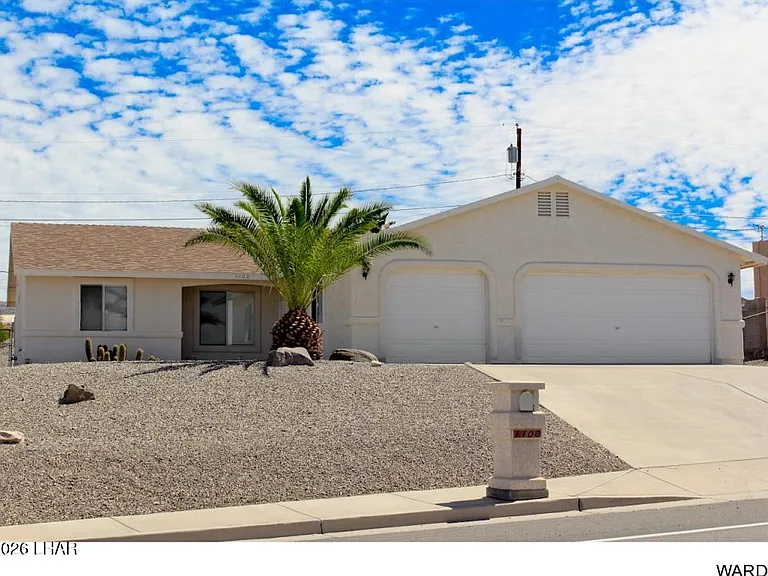 1100 McCulloch Blvd S — Photo 1