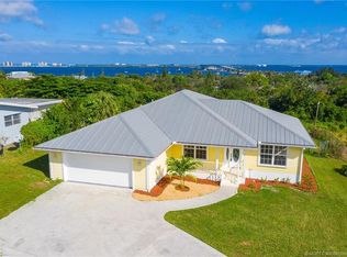 3869 NE Skyline Dr, Jensen Beach, FL 34957