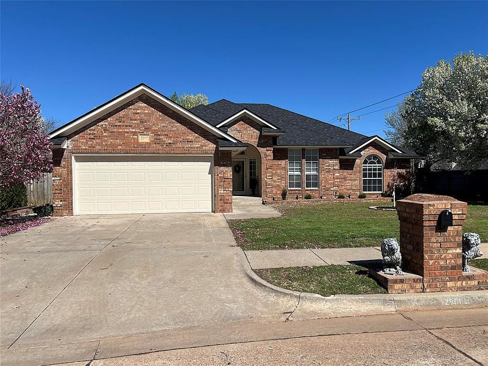 1st image of 2901 SW 124th Ct