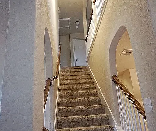 12131 Karnes Way — Photo 7