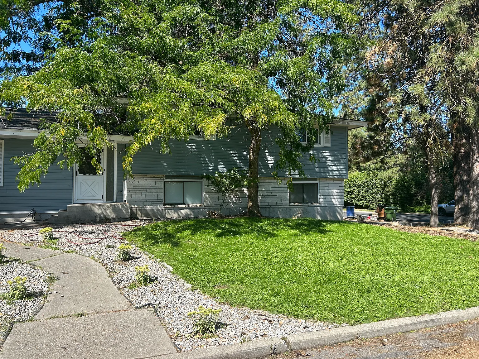 9727 N Woodridge Dr — Photo 3