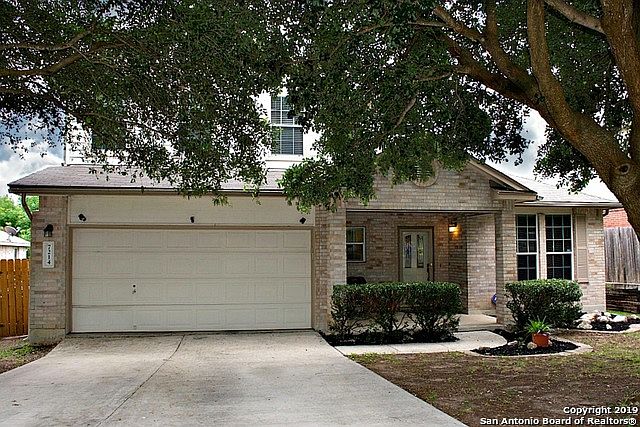 1st image of 7214 Carriage Oaks