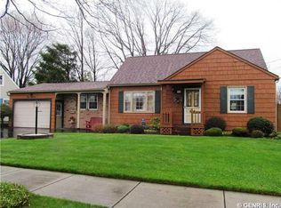 118 Maple Ave, Rochester, NY 14609