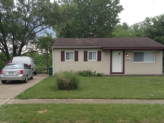 2nd image of 3748 Shoreline Dr