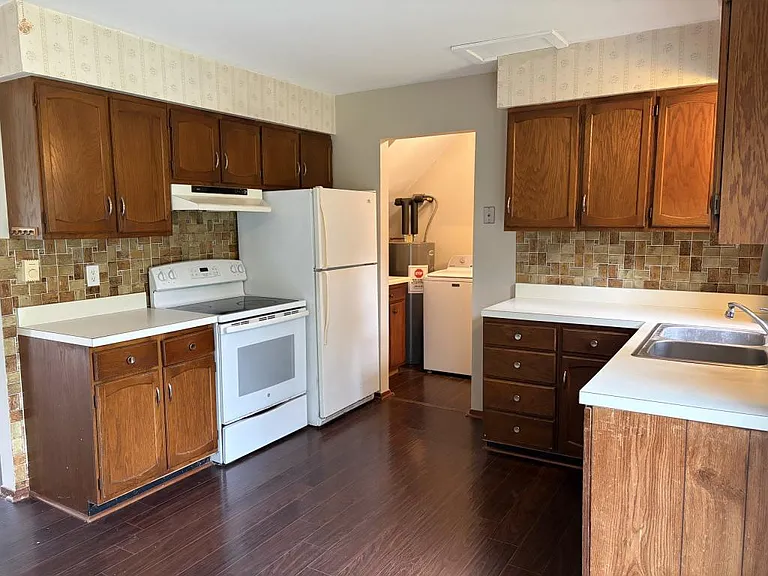 39 W Anchor Rd — Photo 5